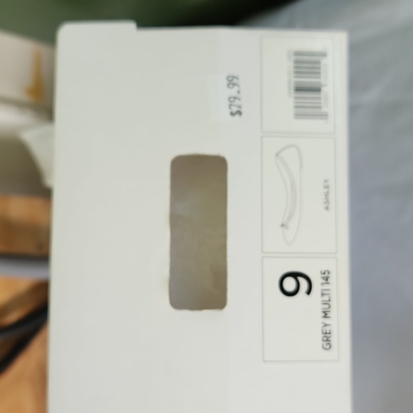 Banana Republic Ashley flat - Picture 3 of 6